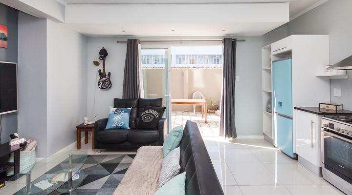 Hallack serene apartment