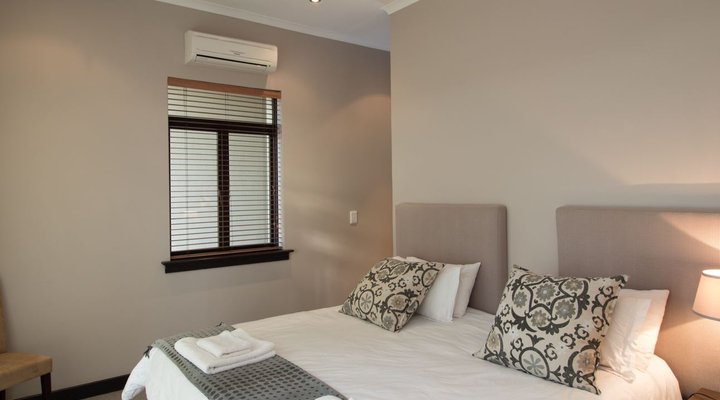 Pezula Eleventh Hole Luxury SW17