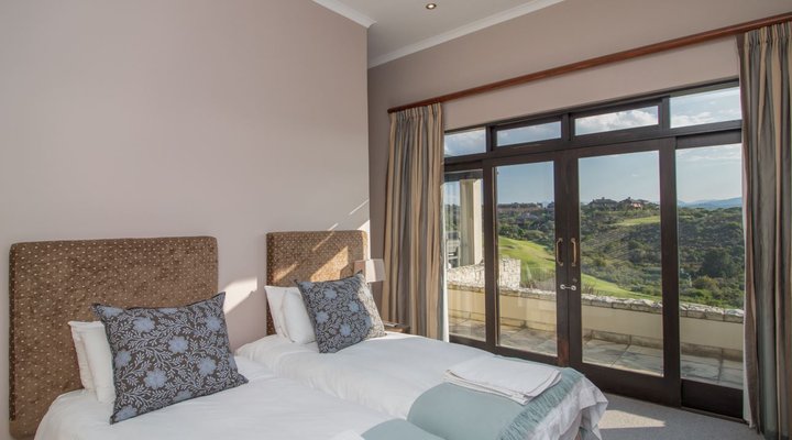Pezula Eleventh Hole Luxury SW17
