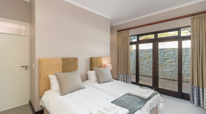 Pezula Eleventh Hole Luxury SW17