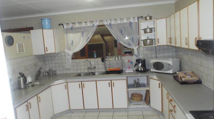 Desert Breeze Guest House