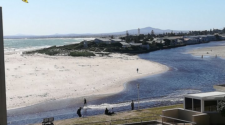 Lagoon Beach 310