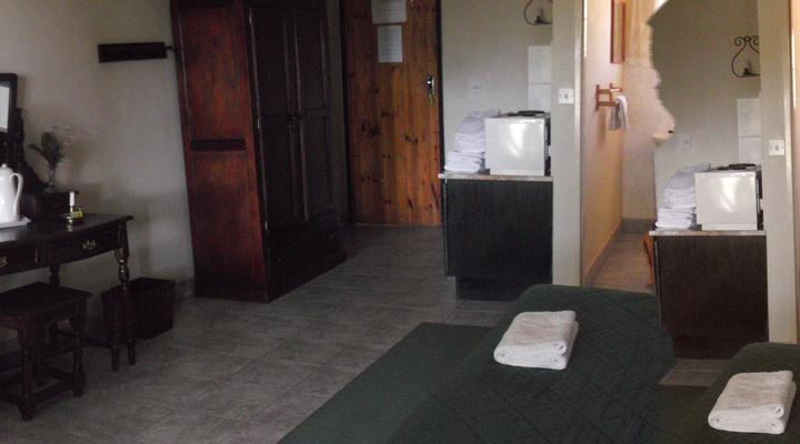 Clever’s Lake View Resort