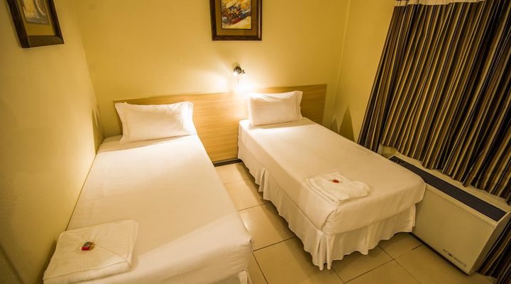 Sierra on Main Hotel