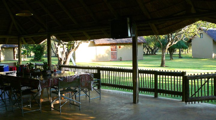 Dinonyane Bush Lodge