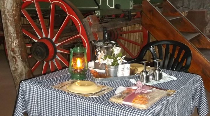 Tussen-I-Bome Oxwagon Resort