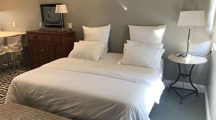 Green Point Self-catering Studio