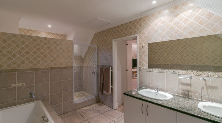 Pezula Rambling Elegance CM31