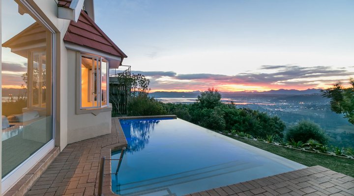 Pezula Rambling Elegance CM31