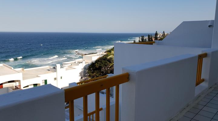 69 Perissa Santorini