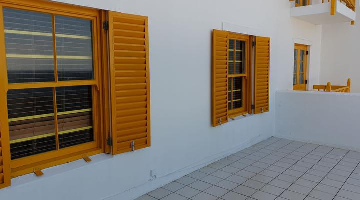 69 Perissa Santorini