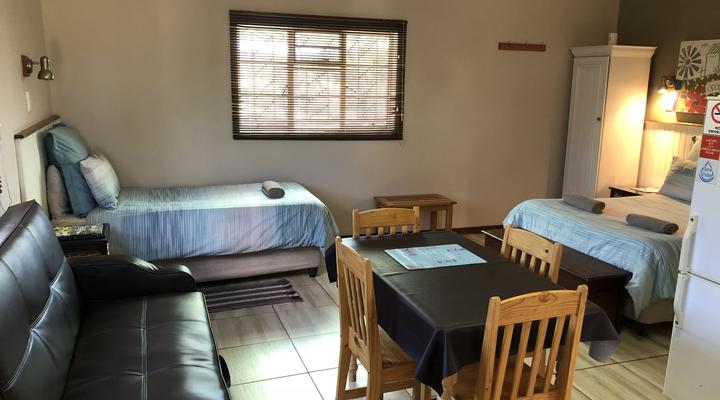 Kambro Accommodation and Farm Stall