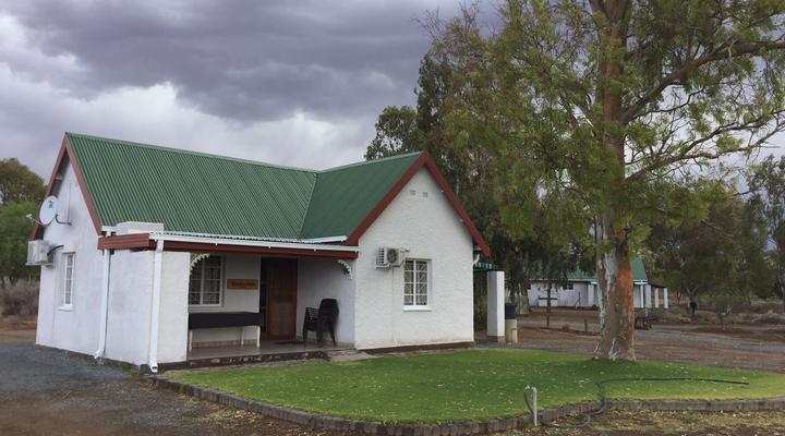 Kambro Accommodation and Farm Stall