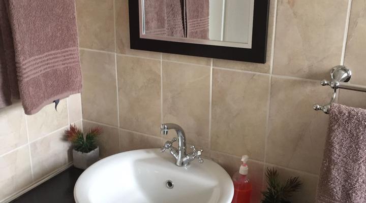 Kambro Accommodation and Farm Stall