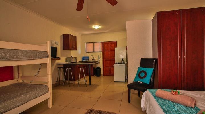 Cheese Farm and Lodge