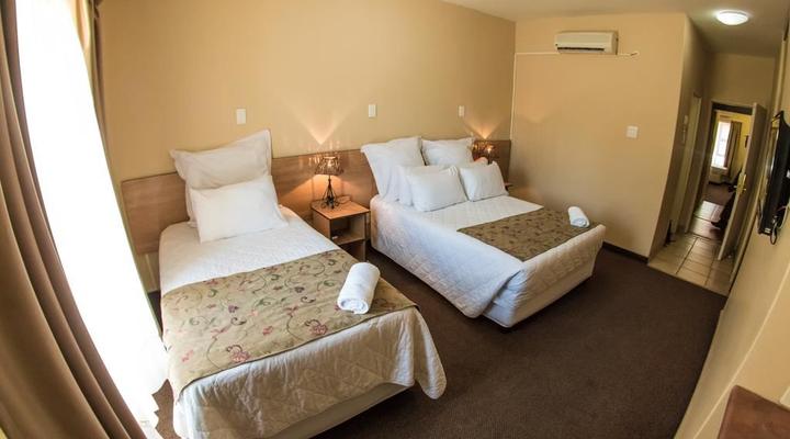Airport Hotel, Kimberley