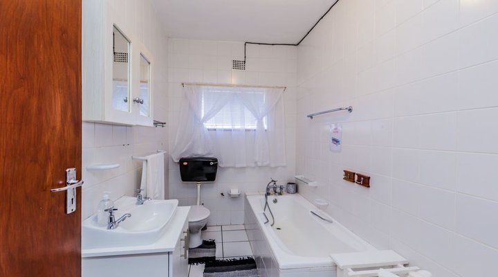 Ajee B&B Accommodation