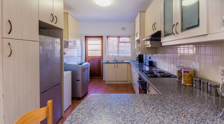 Ajee B&B Accommodation