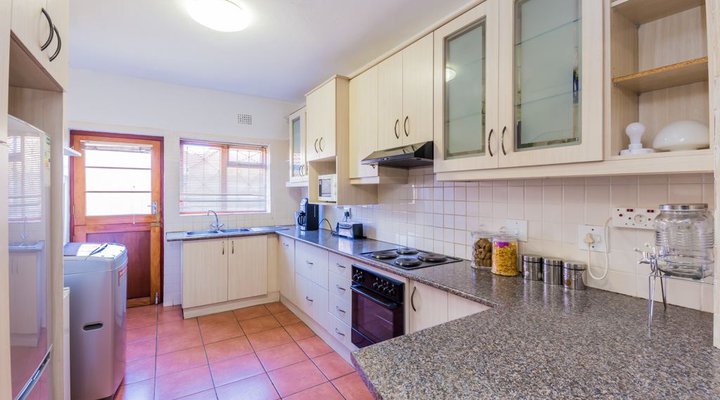 Ajee B&B Accommodation