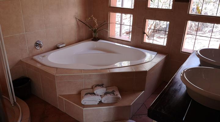 Thaba Lenaka Guestfarm