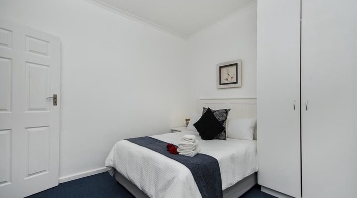 Emabaleni Guest House 