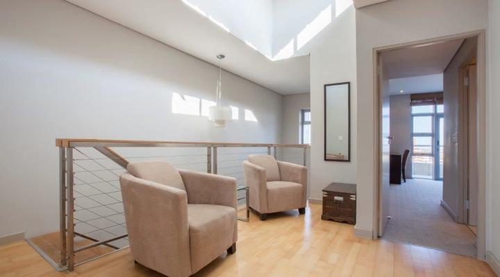 Knightsbridge 902E by CTHA