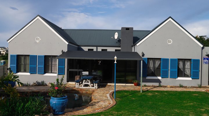 Makarios Holiday Home