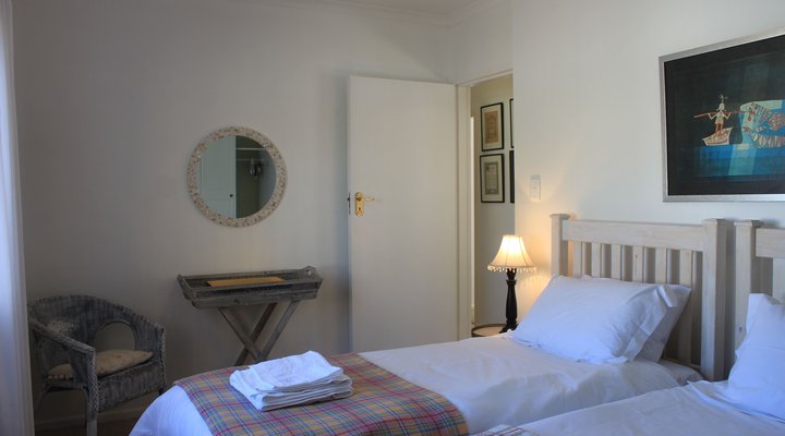 Beach house charm, Blouberg Beaches close by