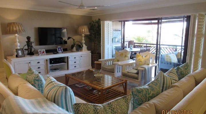 The Holiday Villa