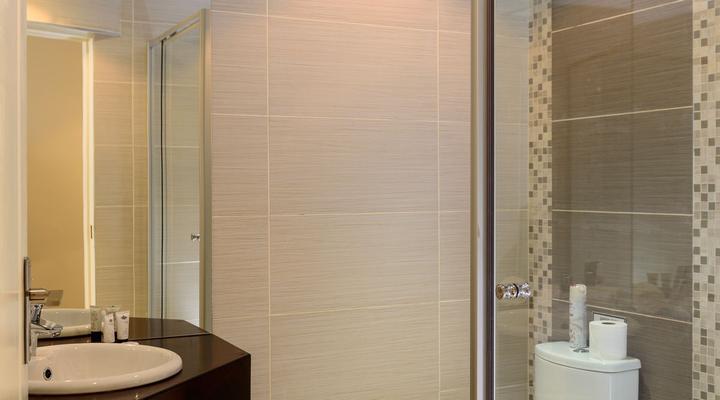 2 Night Package at Biggy Best Cottages