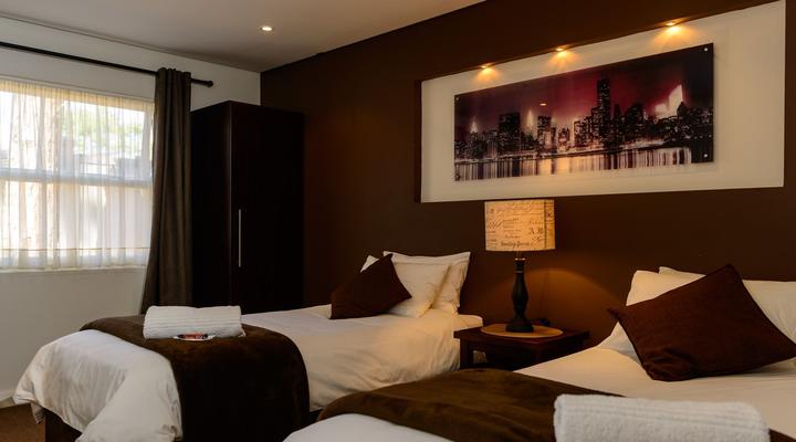 2 Night Package at Biggy Best Cottages