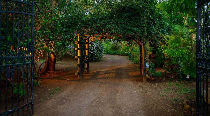 2 Night Package at Biggy Best Cottages