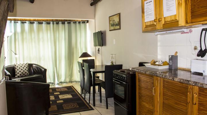 Aristo Manor Self-Catering Accommodation