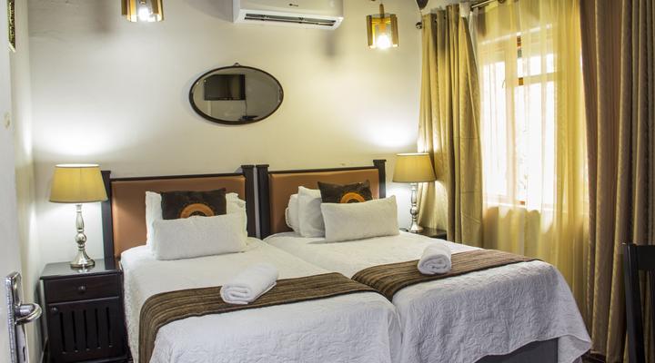 Aristo Manor Self-Catering Accommodation