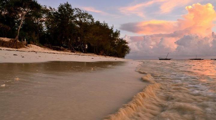 La Madrugada Beach Hotel and Resort