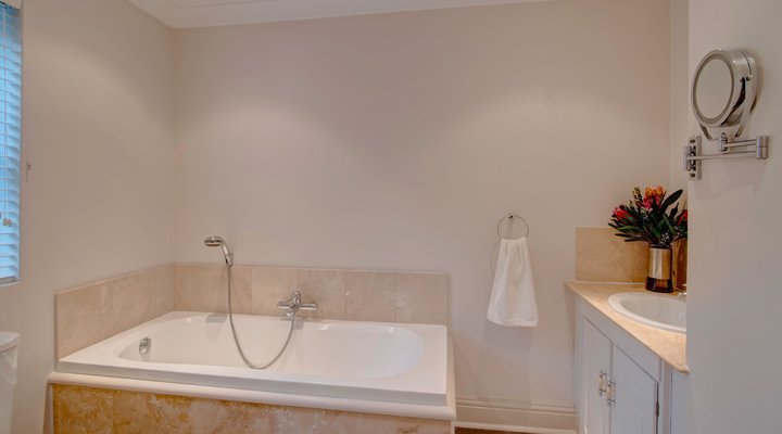 Chapmans Peak Accommodation