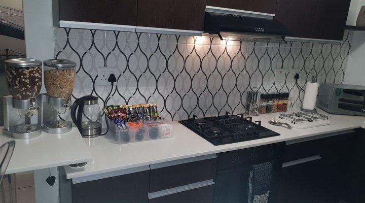 Trish's Executive Apartment