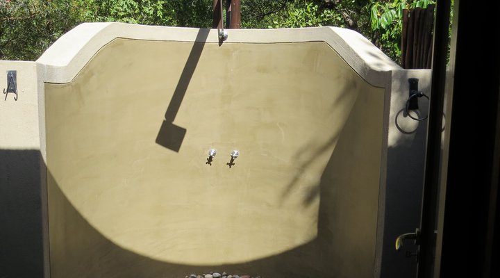 Suite at Raptor's Lodge