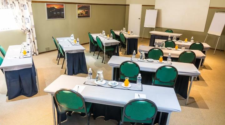 Stonehenge River Lodge