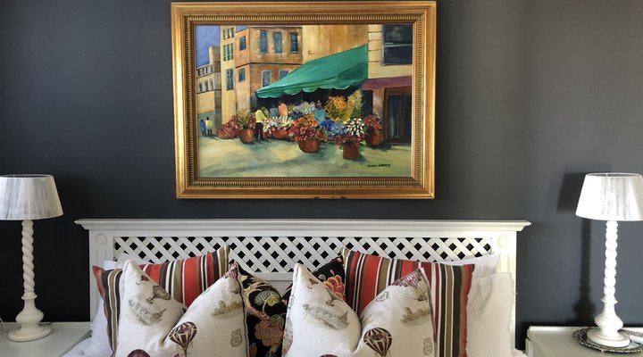 Pool side apartment @ 8 Gunda