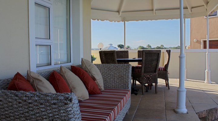 Waterside Living - Marina Martinique 1304