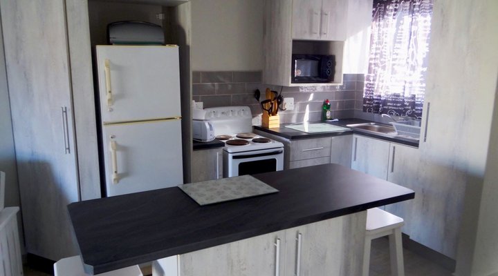 Waterside Living - Claptons Beach 16