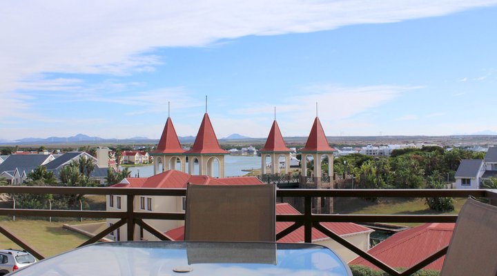 Waterside Living - Marina Sands 22