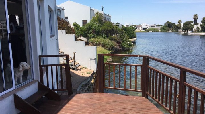 Tranquil Waters on the Marina da Gama