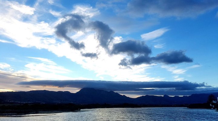 Tranquil Waters on the Marina da Gama