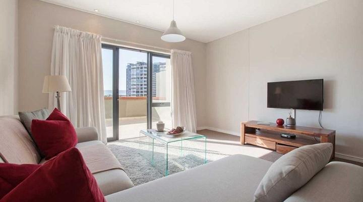 Manhattan Towers 507 by CTHA