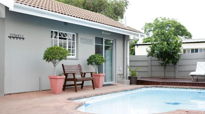 Rosewood guest cottage 