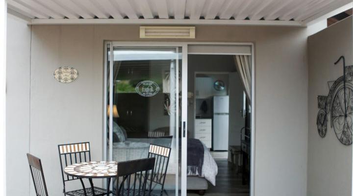 Rosewood guest cottage 