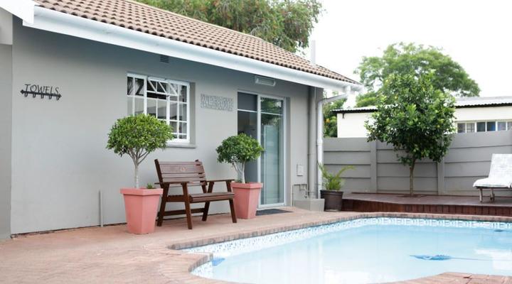 Rosewood guest cottage 