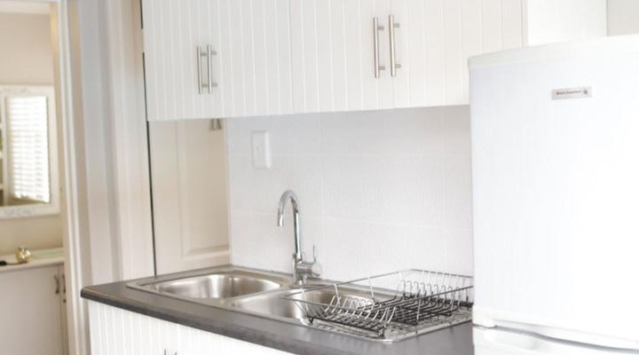 Rosewood guest cottage 